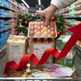 Subida del 50% en los huevos en seis meses: así afecta a tu cesta y qué pagarás en Navidad